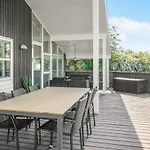 Amazing Home In Juelsminde With Sauna Sonderby (Midtjylland)
