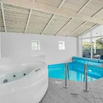 Amazing Home In Juelsminde With Sauna Sonderby (Midtjylland)