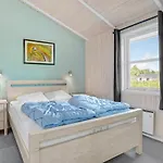 Amazing Home In Juelsminde With Sauna *