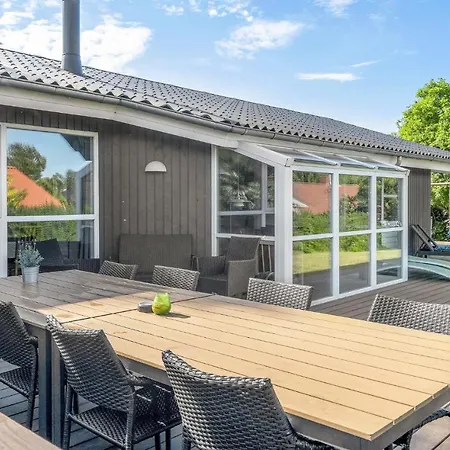 Holiday home Cozy In Juelsminde With Wifi